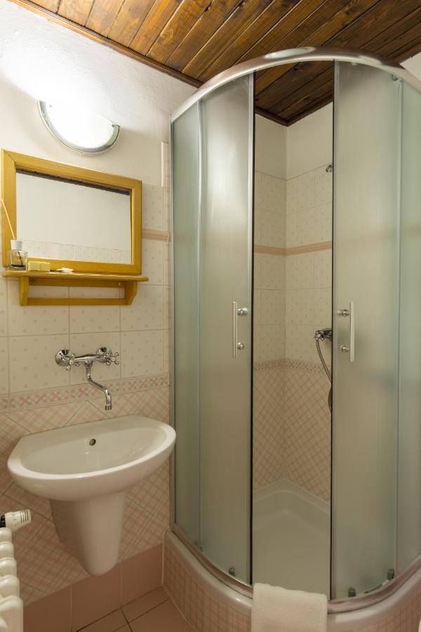 Pension Brusenka Бистршіце-под-Гостинем Екстер'єр фото